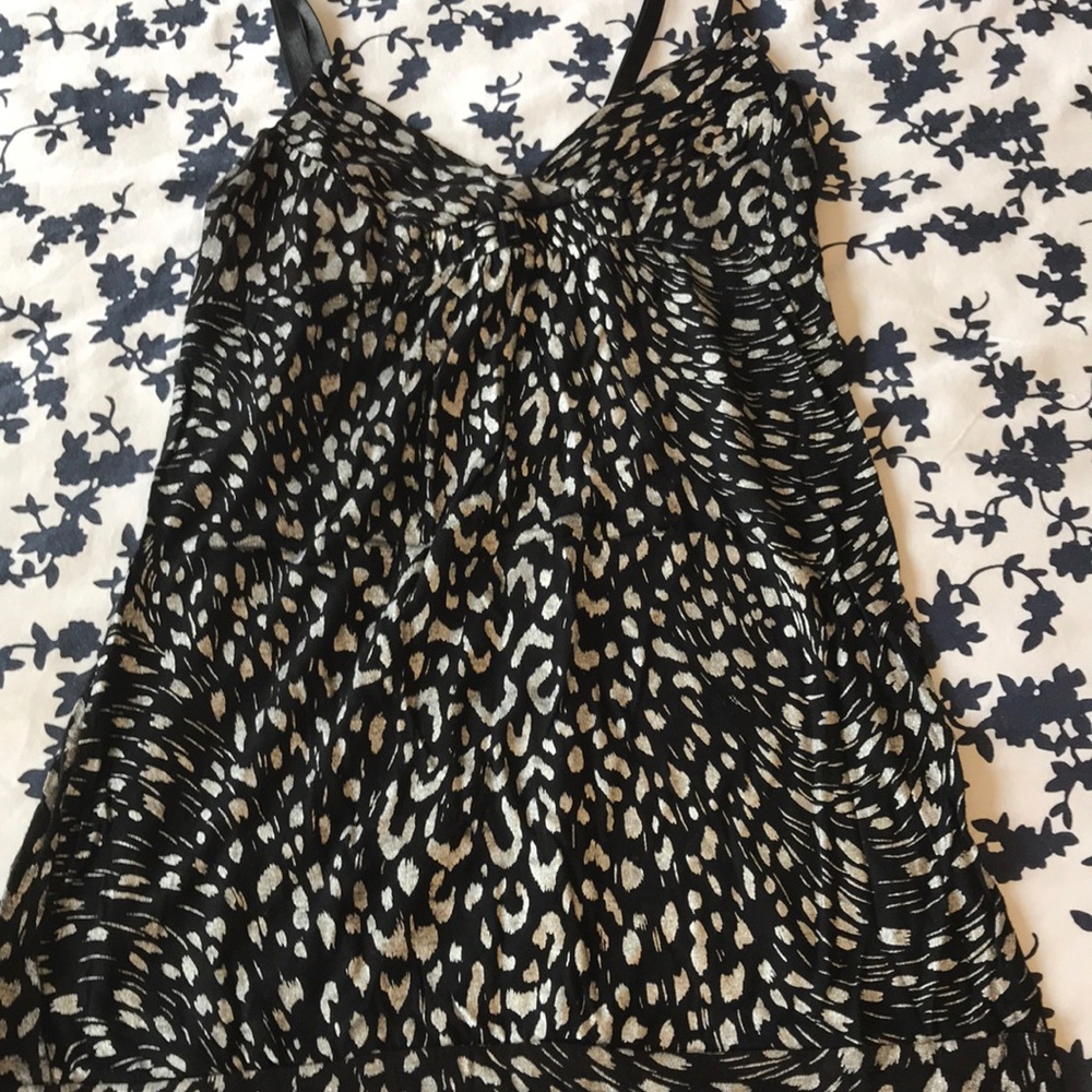 Top - Picture 2 of 2